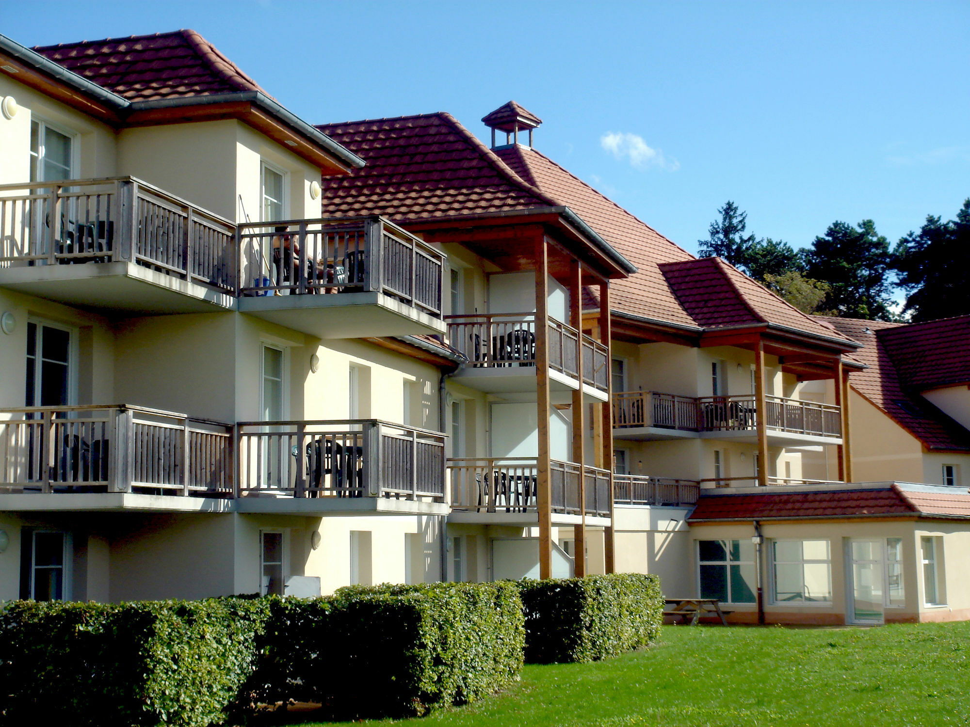 Residence Vtf Les Allees Du Green Levernois Dış mekan fotoğraf